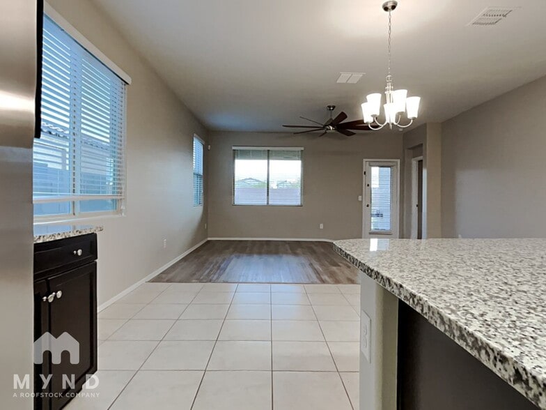 Building Photo - 29761 W Columbus Ave