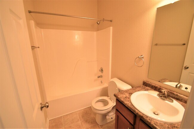 Building Photo - 2724 Winding Creek Ln