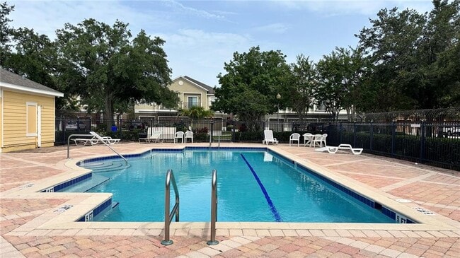 Building Photo - 2045 Estancia Cir