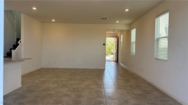 Building Photo - 8736 Victoria Pk St