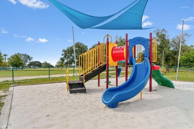 Building Photo - 6598 Britt St