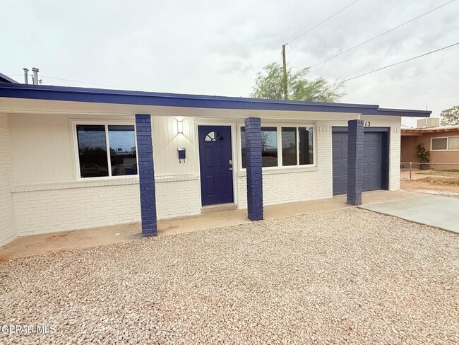 Building Photo - 513 Gilmore Way
