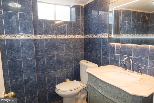 Building Photo - 3 Redgate Ct