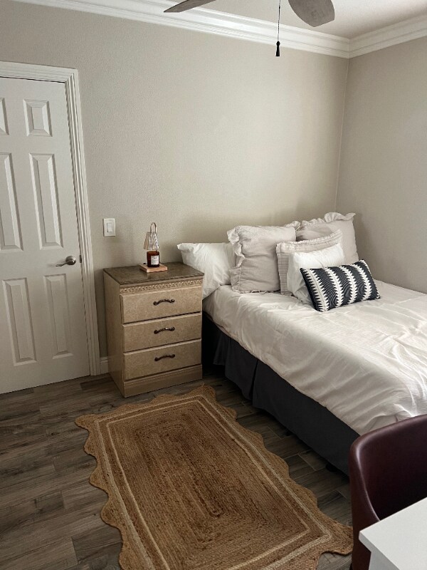 Building Photo - 1128 W Pine St