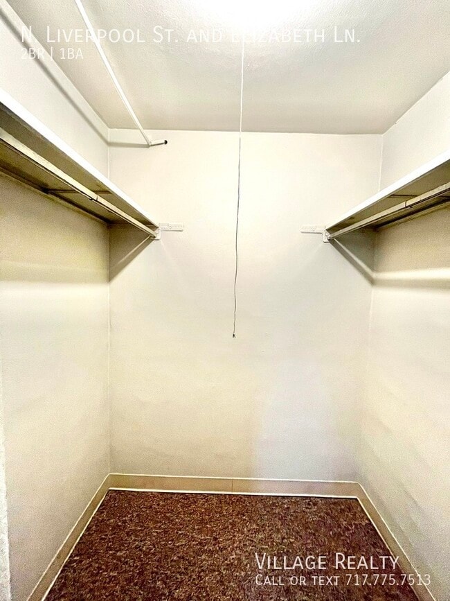 Building Photo - 45 N Liverpool St