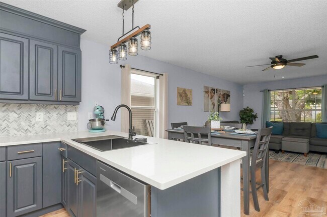 Building Photo - 1512 Galvin Ave