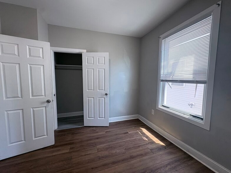 Building Photo - 151 Saltonstall Ave