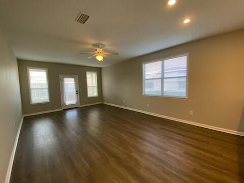 Building Photo - 119 Argonaut St