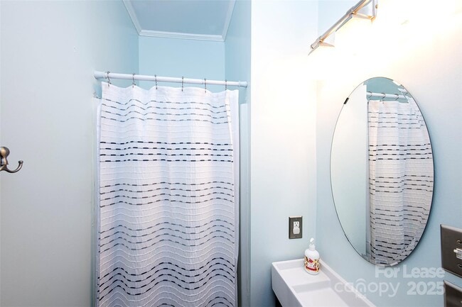 Building Photo - 1525 Perfection Ave