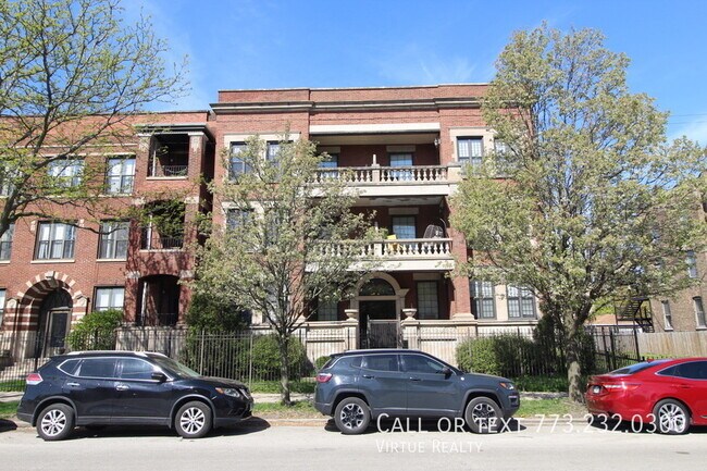 Building Photo - 5528 S Indiana Ave