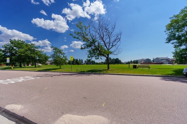 Building Photo - Briargate home on Chancellor for rent!