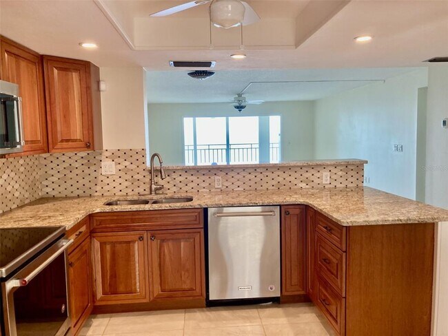 Building Photo - 6430 Sun Eagle Ln