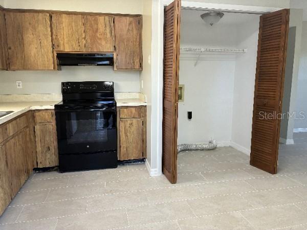 Building Photo - 2118 W Comanche Ave