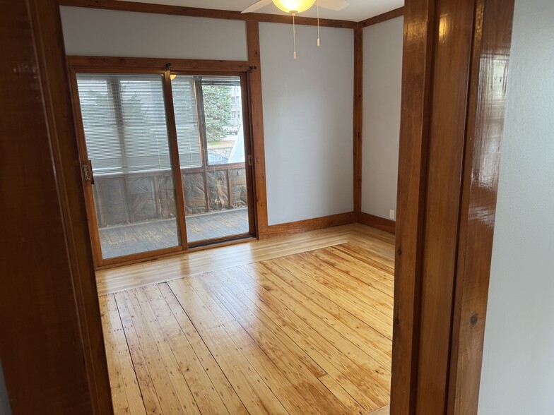 Building Photo - 671 Rimmon St