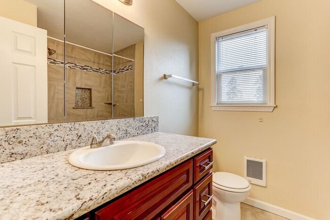Building Photo - Completely remodeled with Washer/Dryer in ...