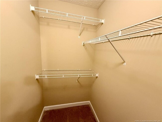 Building Photo - 422 Jamestown Ave