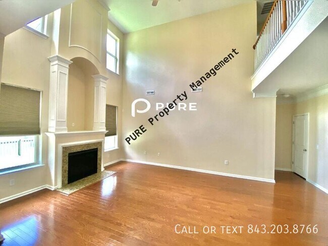 Building Photo - 224 Donatella Dr