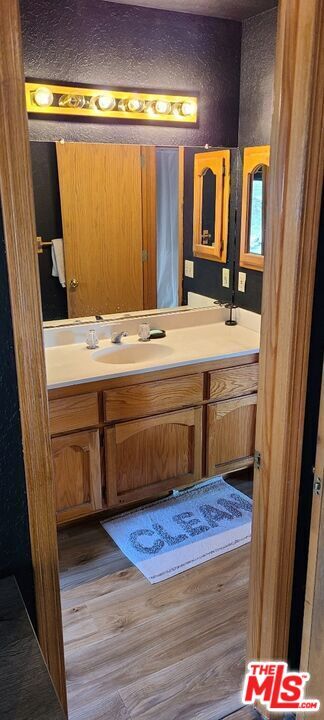 Building Photo - 46354 Vale Dr