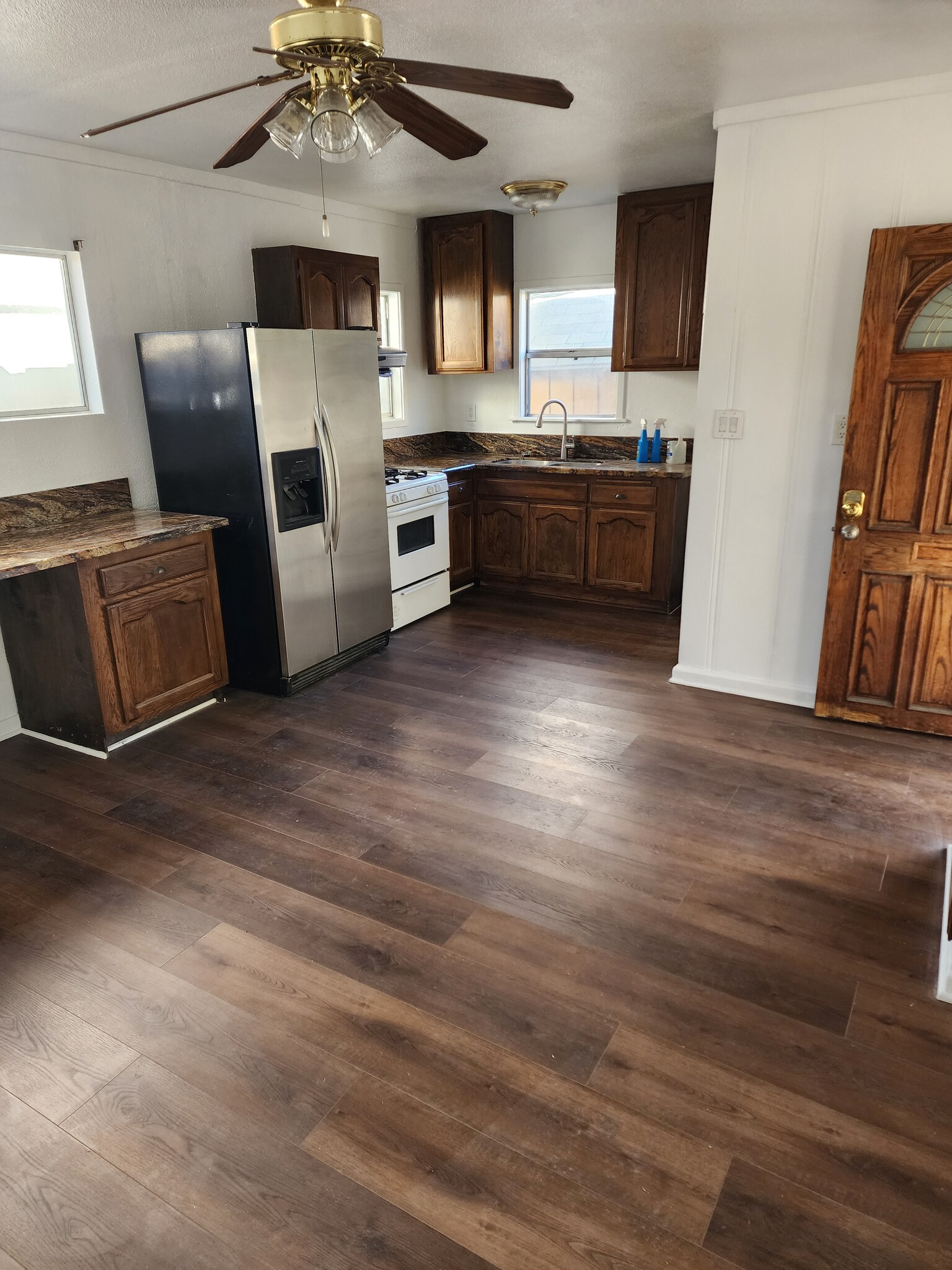 Kitchen - 7109 Amherst Street