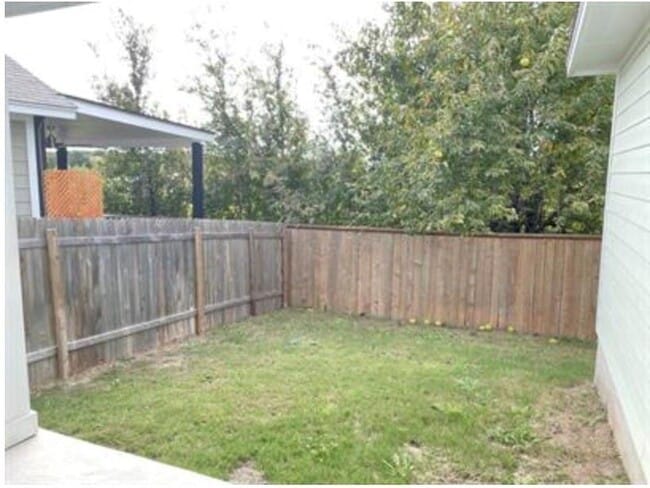 Building Photo - 328 La Escalera Dr