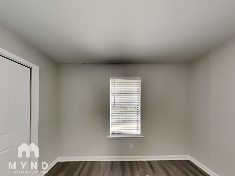 Building Photo - 189 Peach Forest Pl