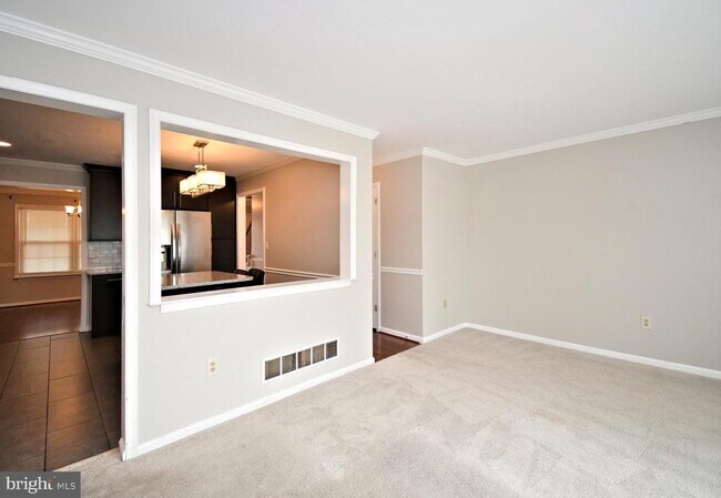 Building Photo - 4258 Red Oak Ct