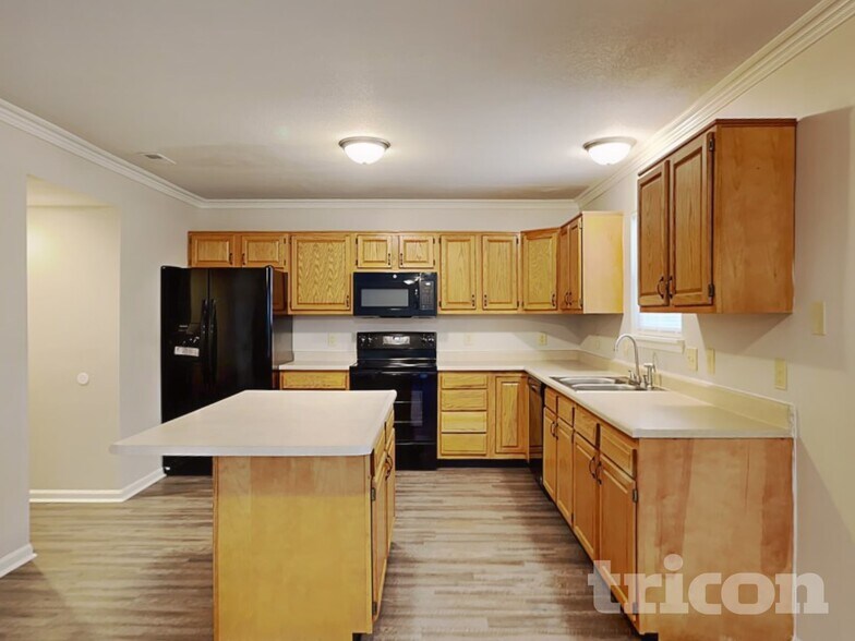 Building Photo - 87 Lasalle Ln