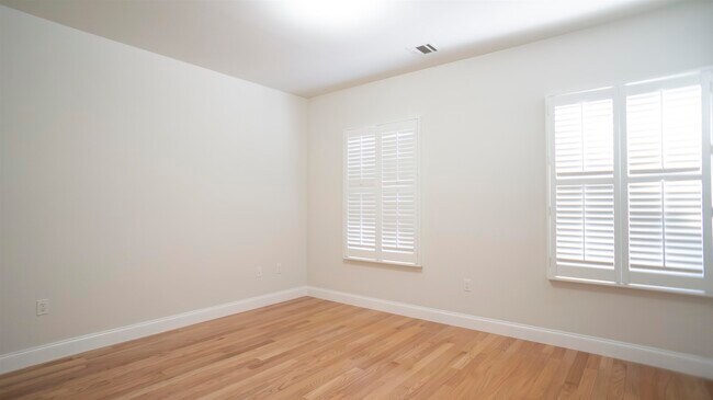 Building Photo - 31 Hackensack Plank Rd