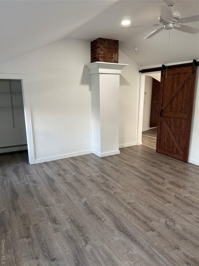 Building Photo - 619 Salt Point Turnpike