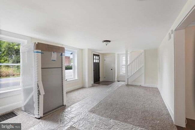 Building Photo - 3 Bedroom Feyetteville PA