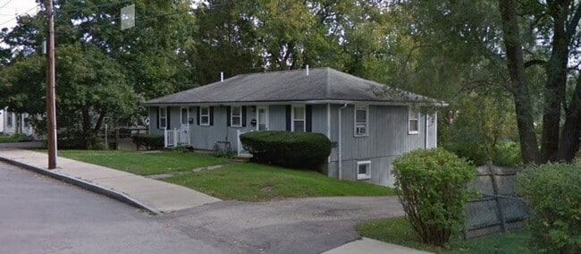 Primary Photo - 20-22 Ash St