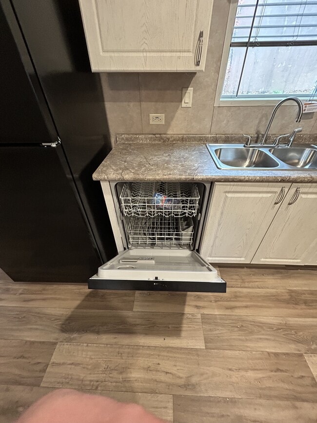 Building Photo - 211 Wauka Ridge Rd