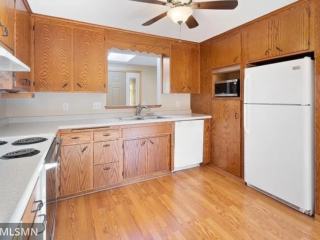 Building Photo - 1803 10th St NW