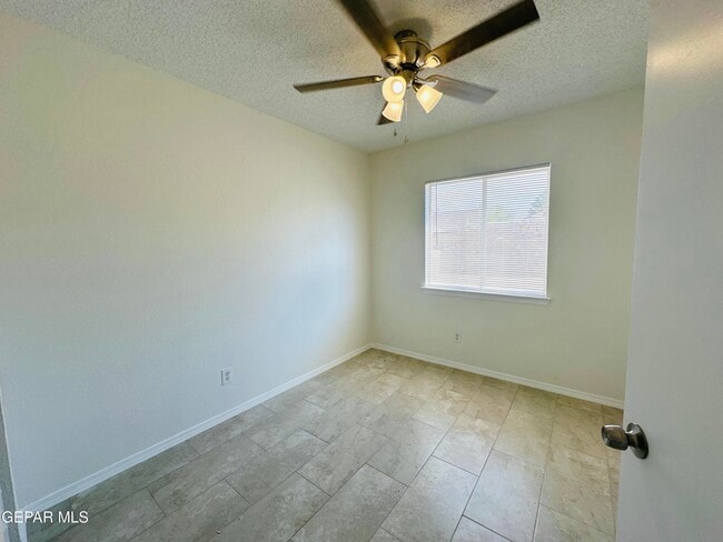 Building Photo - 12480 Martin Bauman Dr