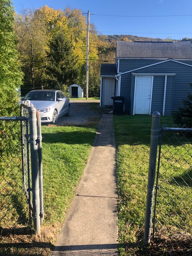 off-street parking - 2310 Old Berwick Rd