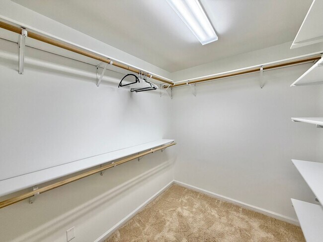Building Photo - **OFFERING WAIVED APPLICATION FEES & $200 ...