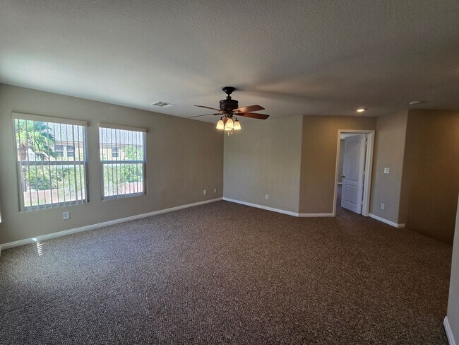 Building Photo - ****Two Weeks FREE RENT **** A Spacious 4 Bedroom House in Iron Mountain Ranch