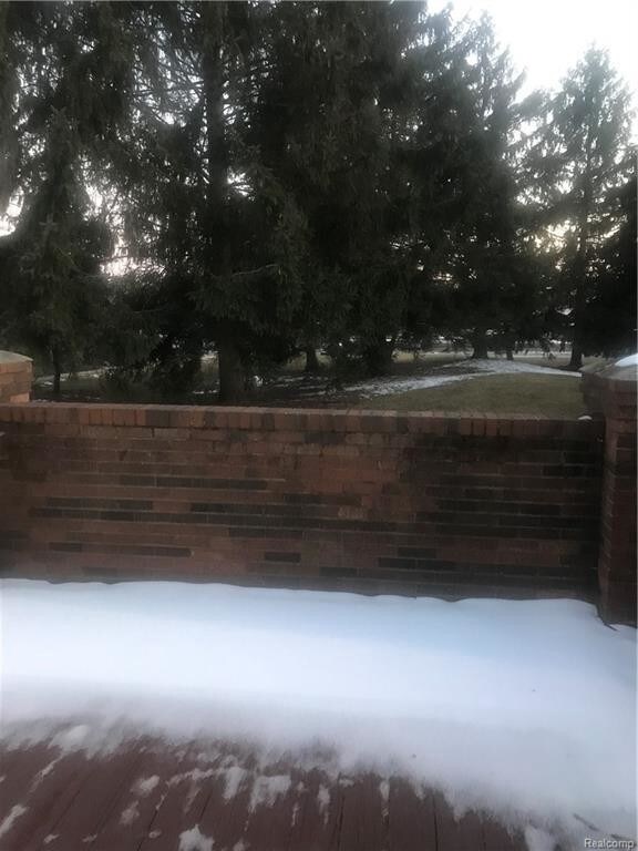 Building Photo - 41105 Northwind Dr