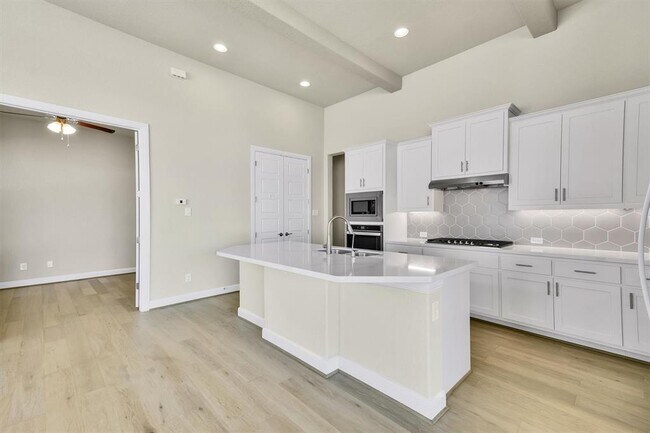 Building Photo - 505 Faith Dr
