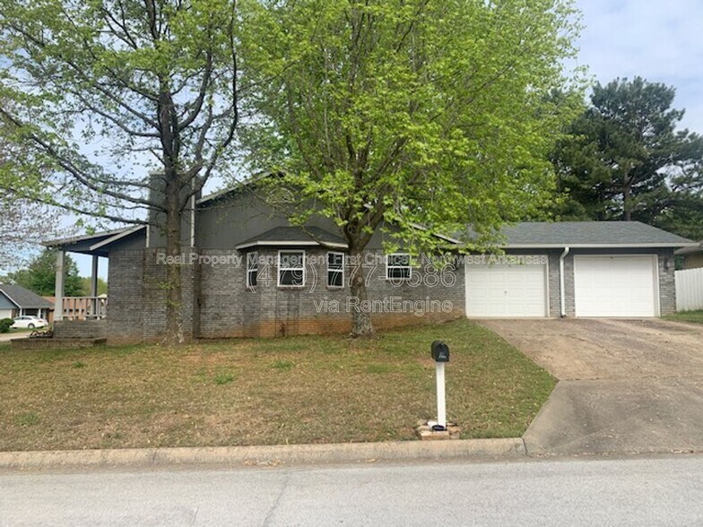 Building Photo - 3231 Shale St