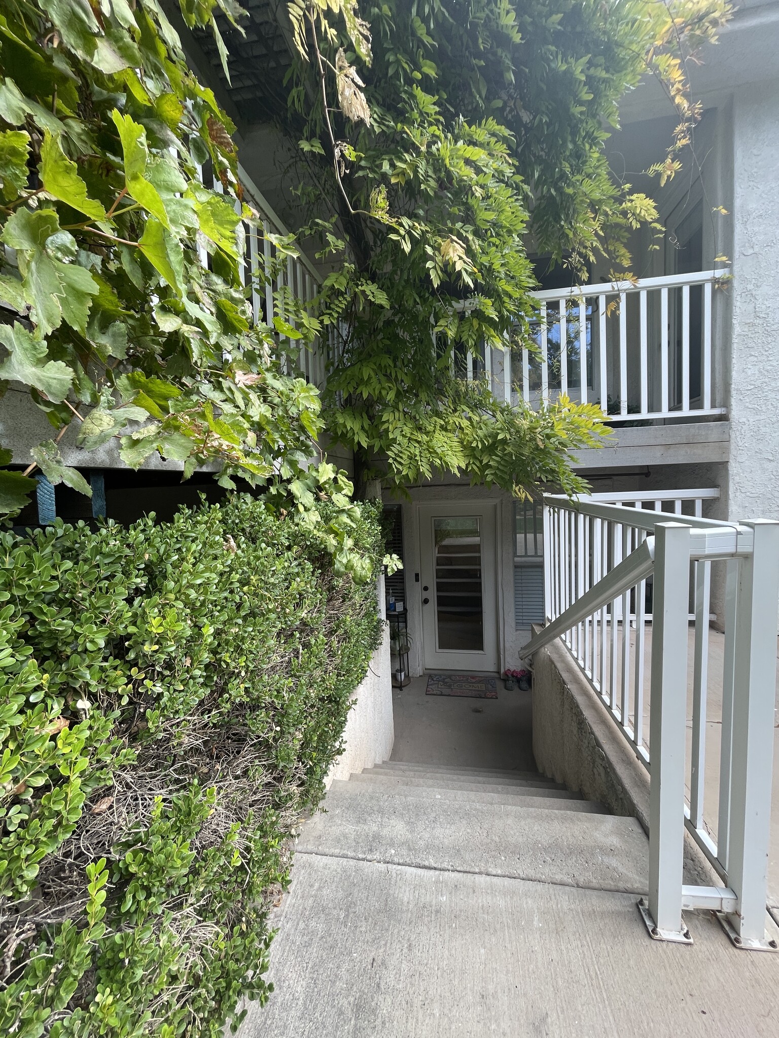 Building Photo - 3022 S Basswood Cir