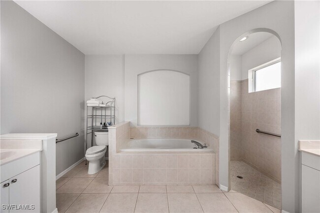 Building Photo - 9882 El Greco Cir