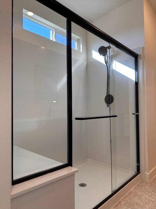 Building Photo - 10114 Blue Cereus St