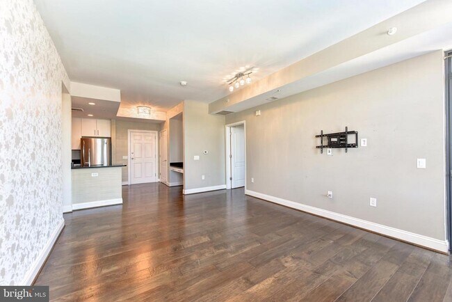 Building Photo - 525 N Fayette St