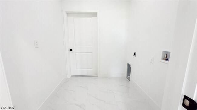 Building Photo - 721 Bering Ave S