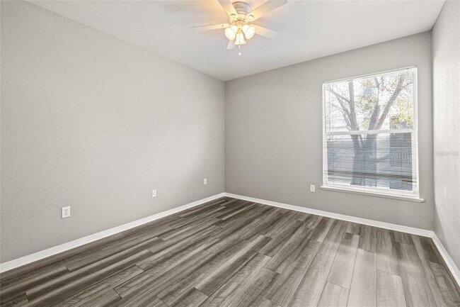 Building Photo - 5519 Legacy Crescent Pl