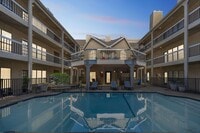 Building Photo - Great Location!