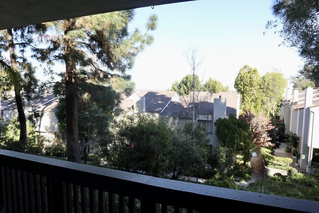 Building Photo - 3605 W Hidden Ln