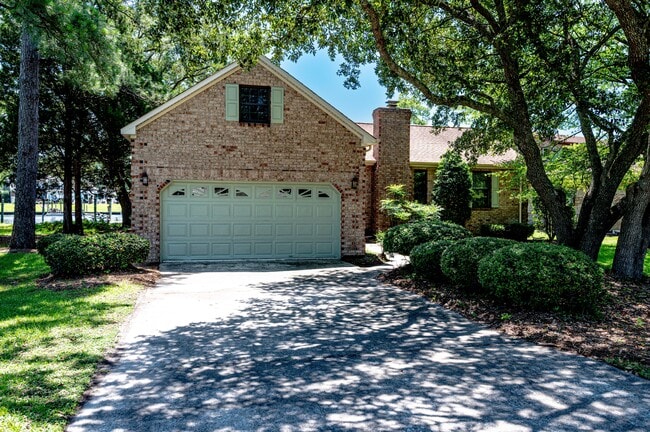 Building Photo - 5722 Gondolier Dr
