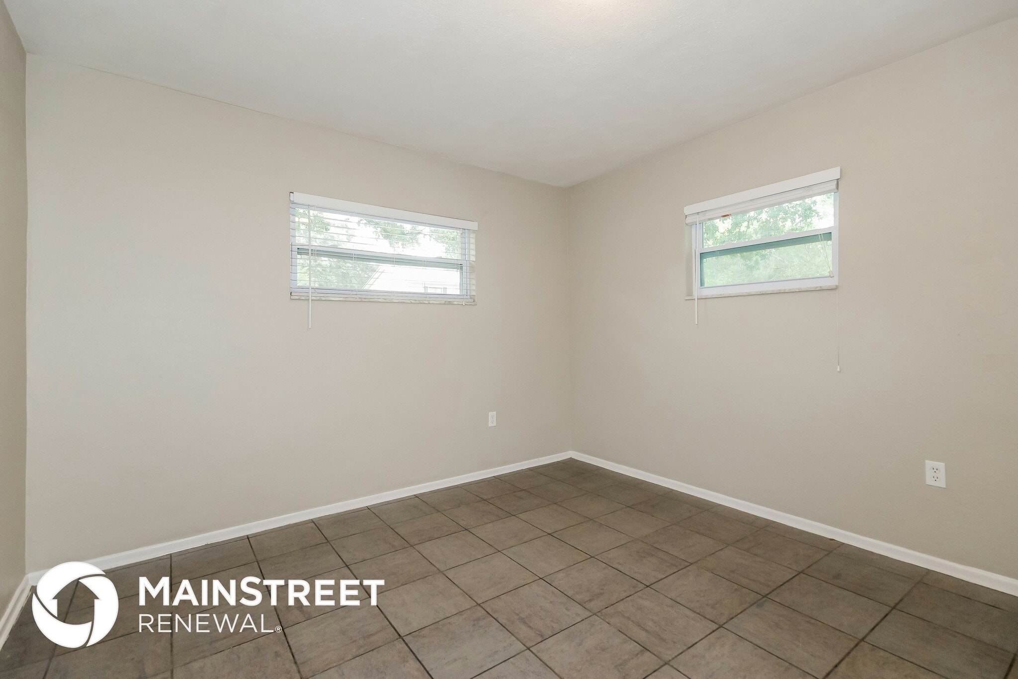 Building Photo - 609 Marianna Rd